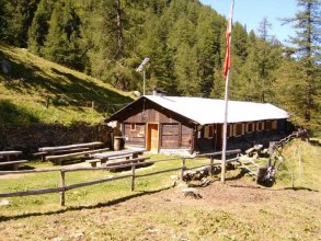 Cabane Chalet-Neuf